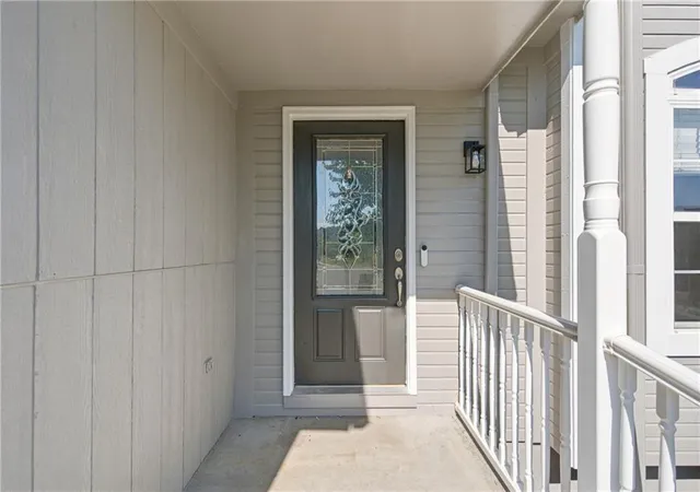 Photo 3 of Sale Pending at 3705 Lee Ct, Leavenworth, KS 66048 | MLS# 2629775 | Listing updated on 2026-08-30