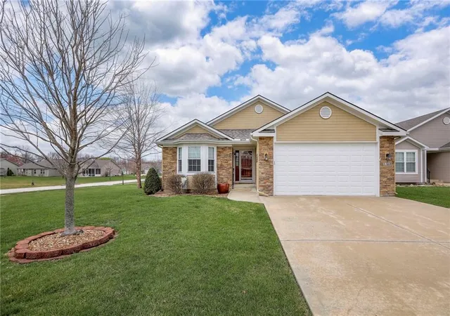 1st image of 5368 S Davidson Ct, Independence, MO 64055 | MLS# 2629780