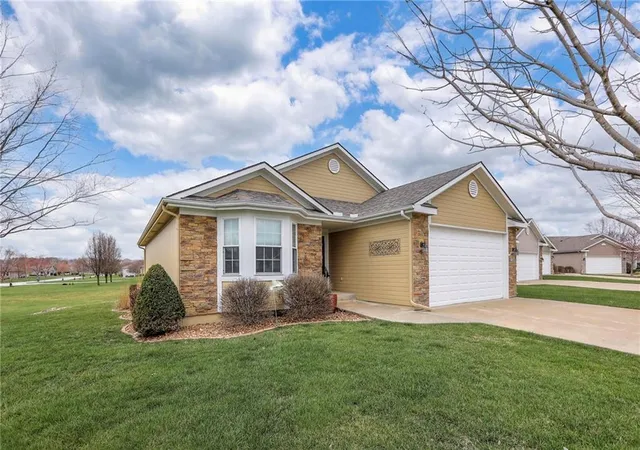2nd image of 5368 S Davidson Ct, Independence, MO 64055 | MLS# 2629780