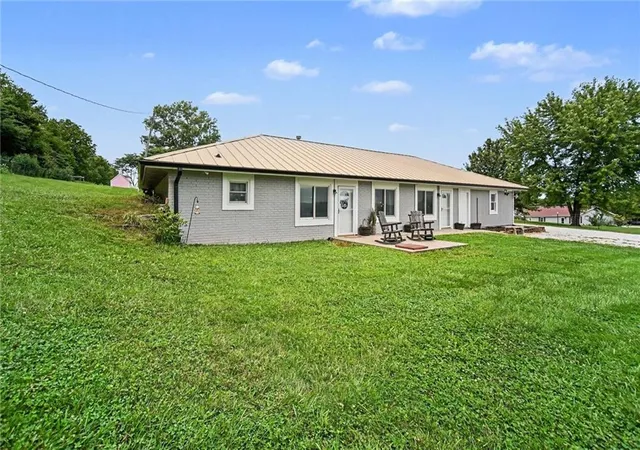 Photo 4 of Single family home for sale at 400 NW 1601st Road, Kingsville, MO 64061 | MLS# 2629783 | Listing updated on 2026-09-28
