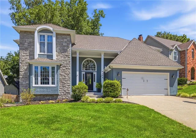 1st image of 9646 W 116th Cir, Overland Park, KS 66210 | MLS# 2629789