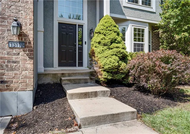 2nd image of 13113 W 131st St, Overland Park, KS 66213 | MLS# 2629791