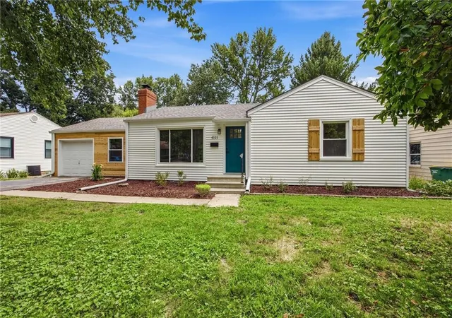 Homes for sale in Roeland Park, KS | 4121 W 54th St, Roeland Park, KS 66205 | MLS# 2629792