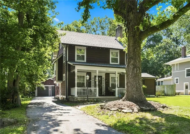 Photo 1 of Single family home for sale at 7317 Wyoming St, Kansas City, MO 64114 | MLS# 2629793 | Listing updated on 2026-09-21