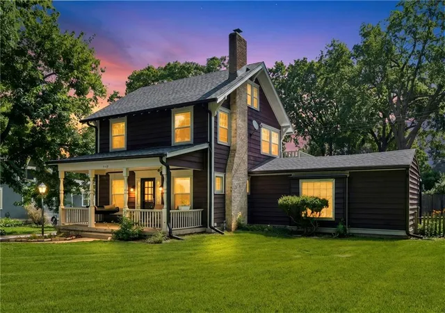 Photo 2 of Single family home for sale at 7317 Wyoming St, Kansas City, MO 64114 | MLS# 2629793 | Listing updated on 2026-09-21
