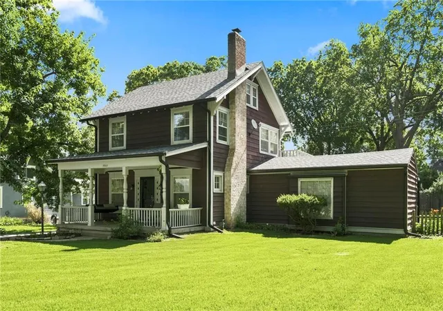 Photo 3 of Single family home for sale at 7317 Wyoming St, Kansas City, MO 64114 | MLS# 2629793 | Listing updated on 2026-09-21