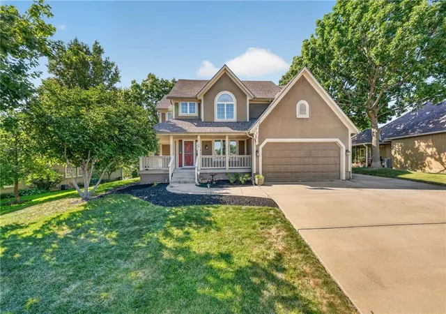 2nd image of 14108 E 96th Ter, Kansas City, MO 64139 | MLS# 2629795