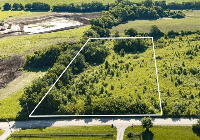 1st image of Lot 2 174th St, Bonner Springs, KS 66012 | MLS# 2629811