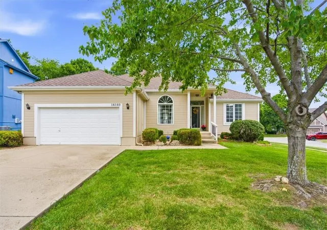 1st image of 14140 W 146th Terrace, Olathe, KS 66062 | MLS# 2629815