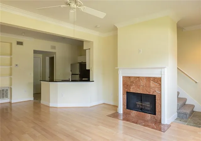 Homes for sale in Leawood, KS | 11603 Tomahawk Creek Pkwy #G, Leawood, KS 66211 | MLS# 2629818