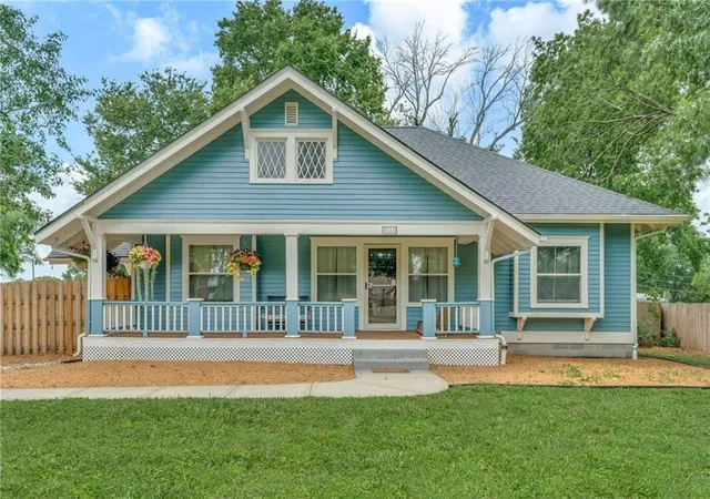 Homes for sale in Basehor, KS | 3112 N 155th St, Basehor, KS 66007 | MLS# 2629830
