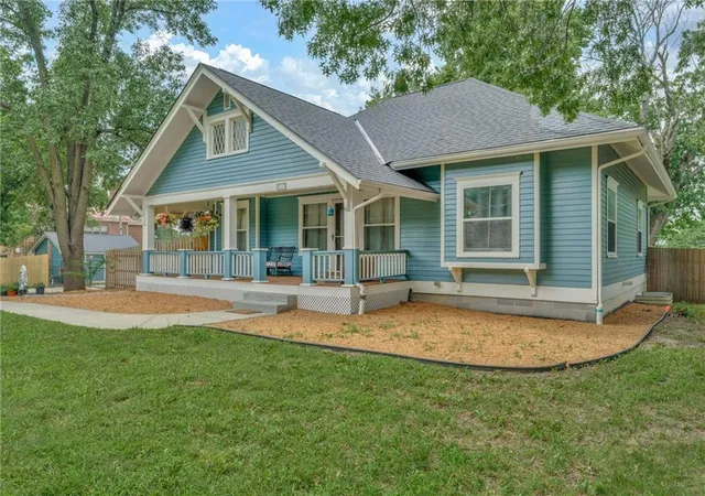 Homes for sale in Basehor, KS | 3112 N 155Th St, Basehor, KS 66007 | MLS# 2629830