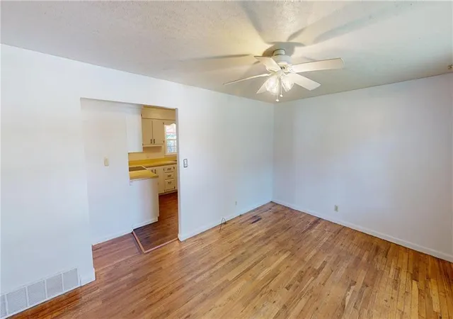 Homes for sale in Nevada, MO | 1305 W Allison St, Nevada, MO 64772 | MLS# 2629831