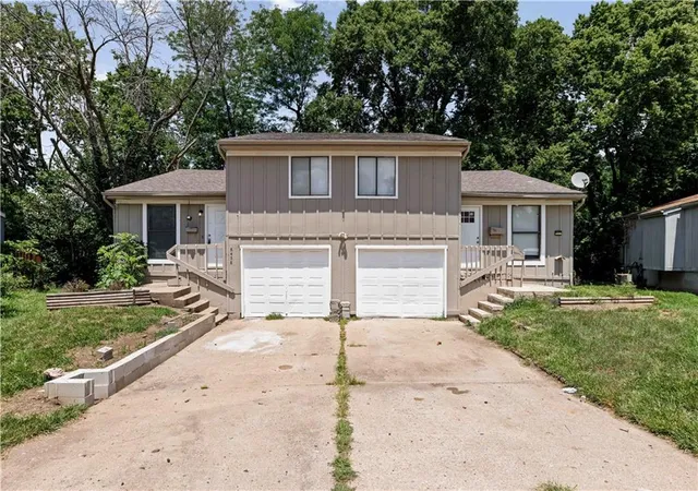 Homes for sale in Kansas City, MO | 8456/8458 Lane Dr, Kansas City, MO 64138 | MLS# 2629848