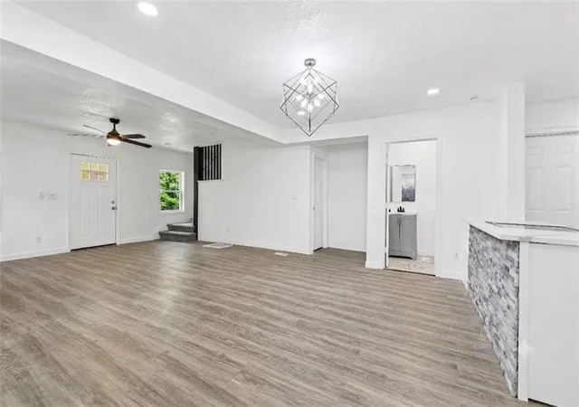Photo 3 of Sale Pending at 3911 Chestnut Ave, Kansas City, MO 64130 | MLS# 2629856 | Listing updated on 2026-08-29