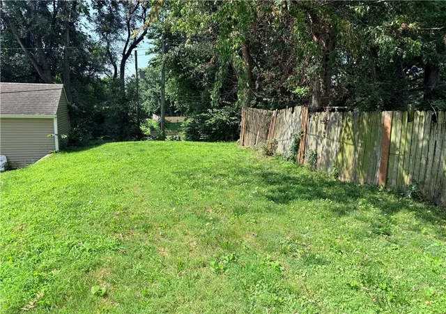 Photo 2 of Single family home for sale at 114 E Highland Ave, Saint Joseph, MO 64505 | MLS# 2629863 | Listing updated on 2026-08-04