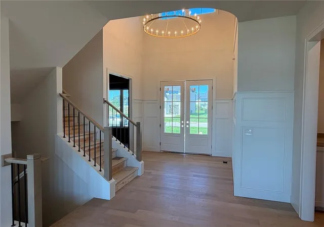 Photo 4 of Single family home for sale at 18501 Windsor St, Overland Park, KS 66085 | MLS# 2629873 | Listing updated on 2026-10-06