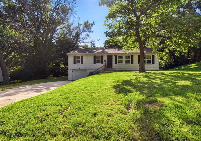 Photo 1 of Single family home for sale at 10405 Richmond Ave, Kansas City, MO 64134 | MLS# 2629882 | Listing updated on 2026-08-28