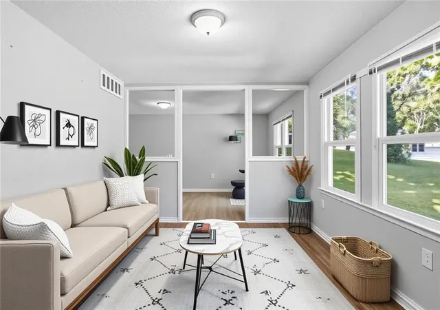 Photo 2 of Single family home for sale at 10405 Richmond Ave, Kansas City, MO 64134 | MLS# 2629882 | Listing updated on 2026-08-28