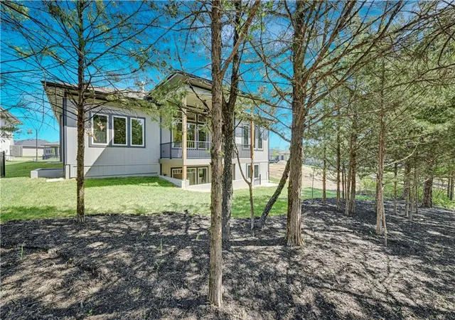 5th image of 25031 W 98Th Pl, Lenexa, KS 66227 | MLS# 2629883