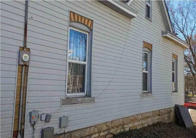 Homes for sale in Liberty, MO | 224 S Missouri St, Liberty, MO 64068 | MLS# 2629886