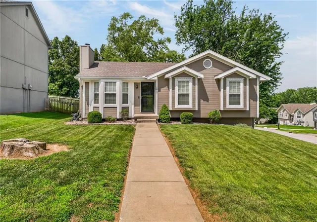 Homes for sale in Liberty, MO | 1867 Quail Ridge Dr Ne, Liberty, MO 64068 | MLS# 2629905