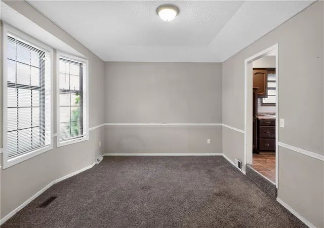 Homes for sale in Shawnee, KS | 13408 W 60Th St, Shawnee, KS 66216 | MLS# 2629913