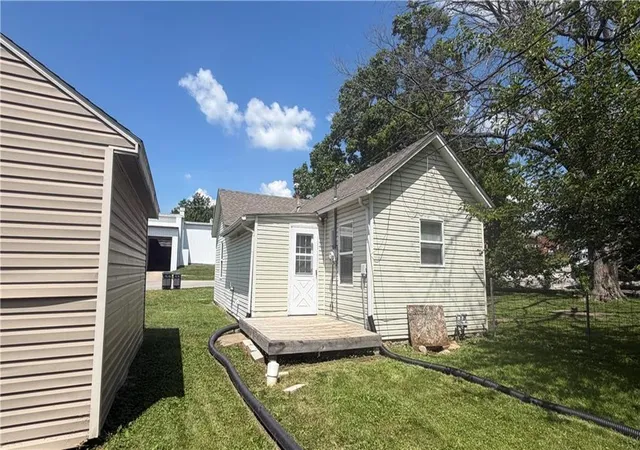 Homes for sale in Pleasant Hill, MO | 112 S Taylor St, Pleasant Hill, MO 64080 | MLS# 2629921
