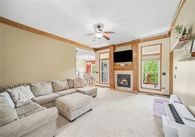 Photo 3 of Sale Pending at 9223 N Jarboe St, Kansas City, MO 64155 | MLS# 2629928 | Listing updated on 2026-08-27