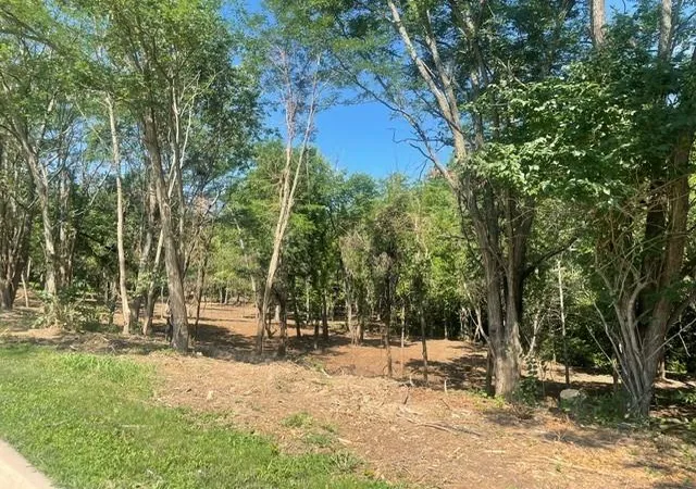 1st image of 1200 S 20th St, Leavenworth, KS 66048 | MLS# 2629952