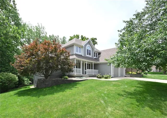 Photo 3 of Sale Pending at 4921 N Washington St, Kansas City, MO 64118 | MLS# 2629957 | Listing updated on 2026-07-16