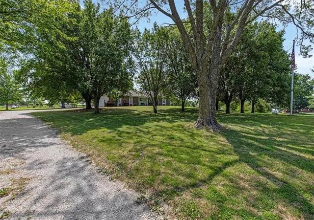 5th image of 7123 Se 202Nd St, Holt, MO 64048 | MLS# 2629969