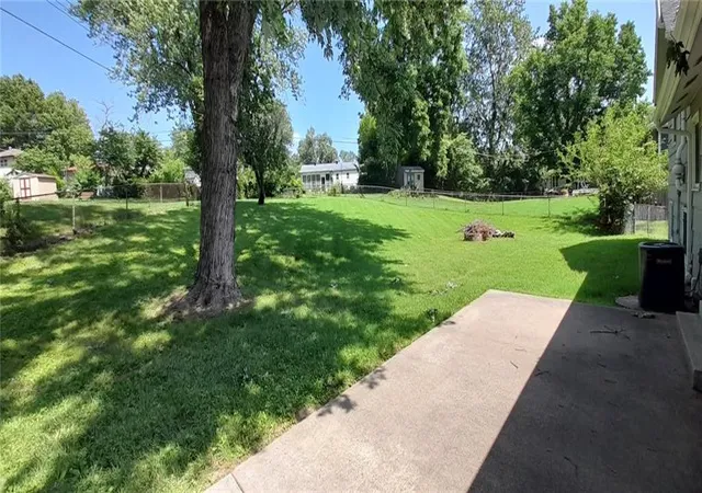 4th image of 1604 Ne 60Th Ter, Kansas City, MO 64118 | MLS# 2629970