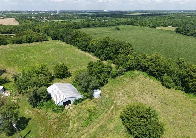 3rd image of 26732 W 191St St, Gardner, KS 66030 | MLS# 2629972