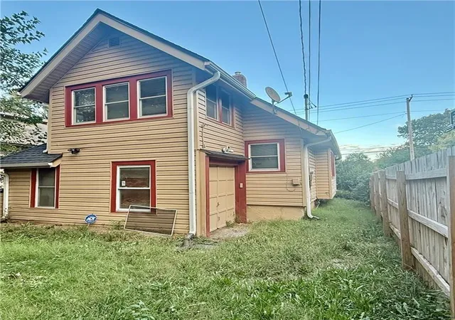 Homes for sale in Kansas City, MO | 5818 Prospect Ave, Kansas City, MO 64130 | MLS# 2629973