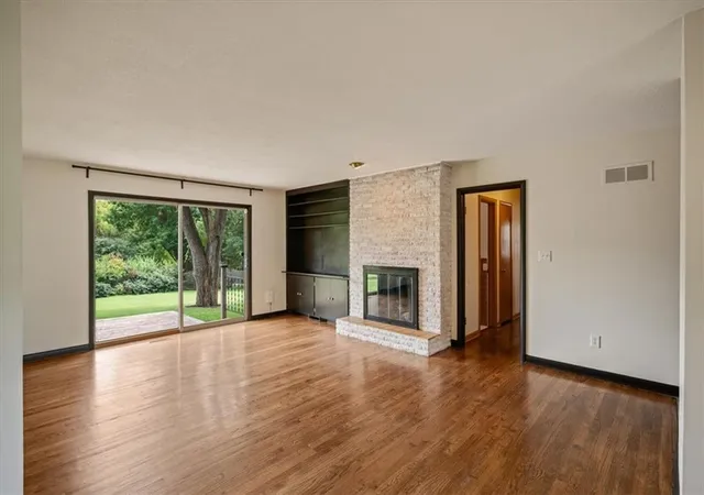 5th image of 6111 Melrose Ln, Shawnee, KS 66203 | MLS# 2629979