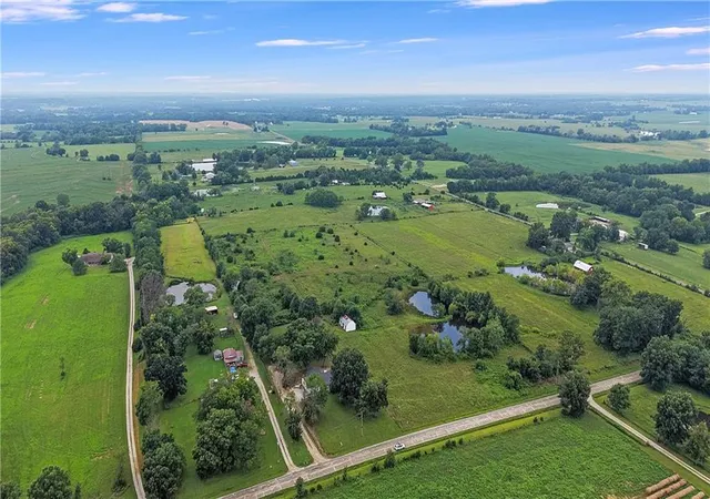 55th image of 28414 S State Route Dd Hwy, Harrisonville, MO 64701 | MLS# 2629997
