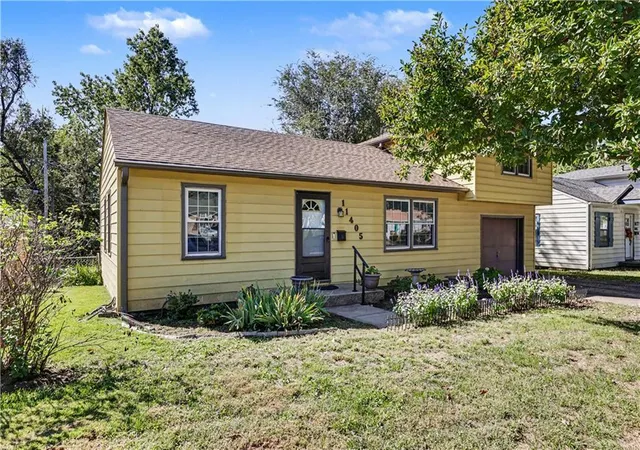 Photo 1 of Single family home for sale at 11405 W 70th Street, Shawnee, KS 66203 | MLS# 2629998 | Listing updated on 2026-10-07