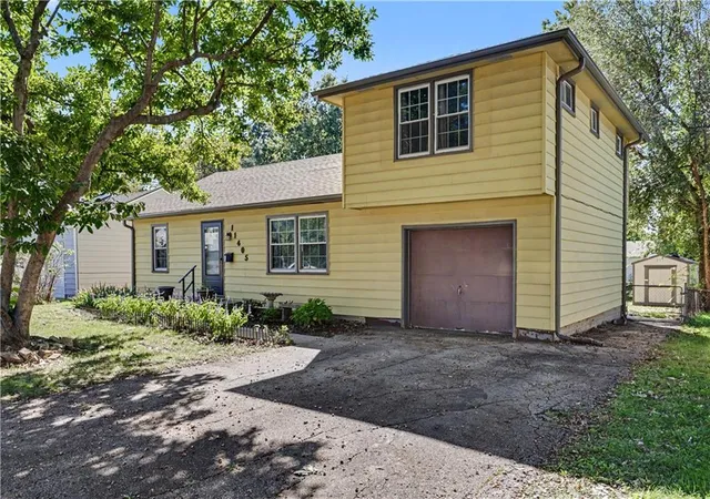Photo 3 of Single family home for sale at 11405 W 70th Street, Shawnee, KS 66203 | MLS# 2629998 | Listing updated on 2026-10-07