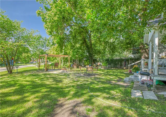 Homes for sale in Pittsburg, KS | 800 W 3Rd St, Pittsburg, KS 66762 | MLS# 2630010