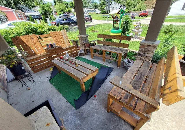 Photo 3 of Single family home for sale at 4401 Claudine Ln, Kansas City, KS 66102 | MLS# 2630013 | Listing updated on 2026-08-10