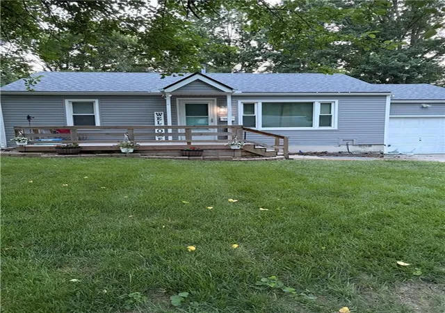 Homes for sale in Kansas City, MO | 5516 Ralston Ave, Kansas City, MO 64133 | MLS# 2630034