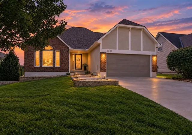 Single family home for sale at 1306 SW Stonecreek Dr, Blue Springs, MO 64015 | MLS# 2630055