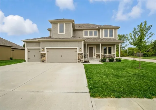 Photo 2 of Single family home for sale at 10838 N Bristol Ave, Kansas City, MO 64156 | MLS# 2630069 | Listing updated on 2026-10-18