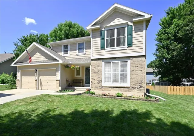 Homes for sale in Kansas City, MO | 11020 N Wyandotte St, Kansas City, MO 64155 | MLS# 2630074