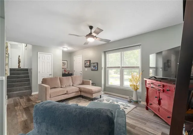 Homes for sale in Lenexa, KS | 12919 W 100Th St, Lenexa, KS 66215 | MLS# 2630075