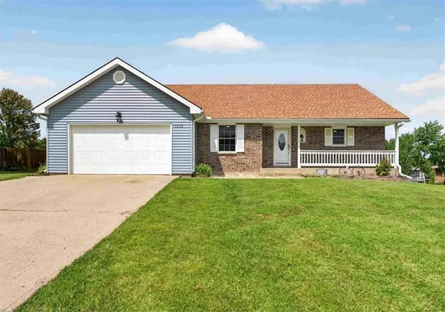 1st image of 1006 N King Ave, Harrisonville, MO 64701 | MLS# 2630083