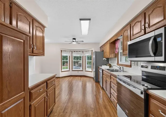 1st image of 1006 N King Ave, Harrisonville, MO 64701 | MLS# 2630083