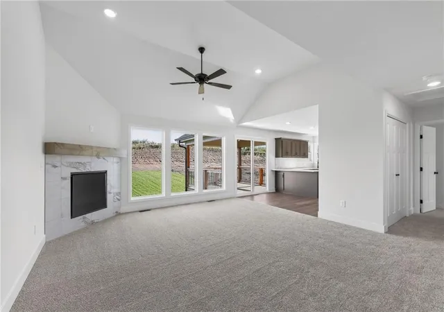 Photo 3 of Single family home for sale at 515 Skyview Ln, Liberty, MO 64068 | MLS# 2630086 | Listing updated on 2026-10-08