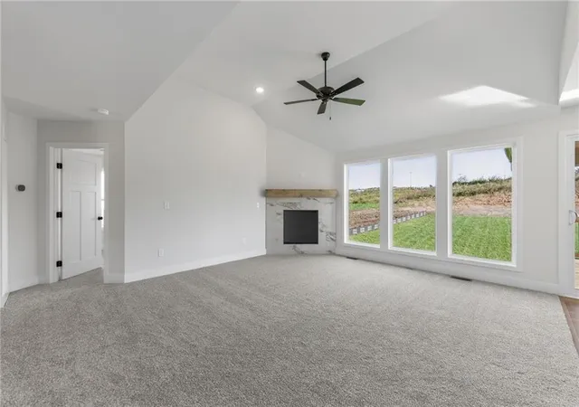 Photo 4 of Single family home for sale at 515 Skyview Ln, Liberty, MO 64068 | MLS# 2630086 | Listing updated on 2026-10-08